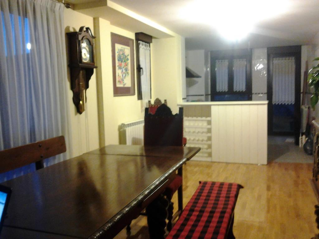 Albergue Victoria Ciruena Bagian luar foto